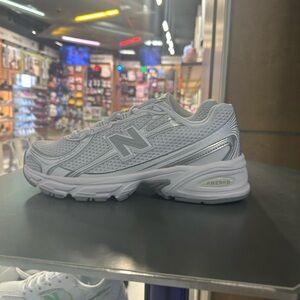 New Balance Women's Athletic Shoes - White and Silver